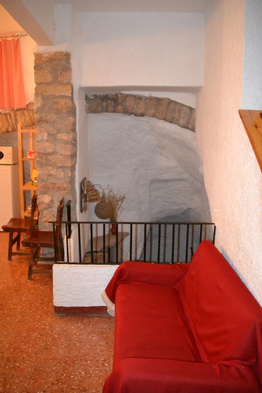 Casa Rural Con Cueva - Cal Gravat Montsonís Exterior foto